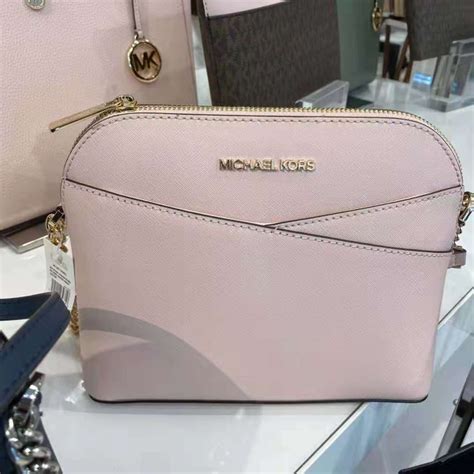 michael kors jet set powder blush|Jet Set Travel Medium Dome Crossbody Bag .